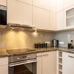 Urban Chic - One Bedroom Apartment - City Center&Stawki