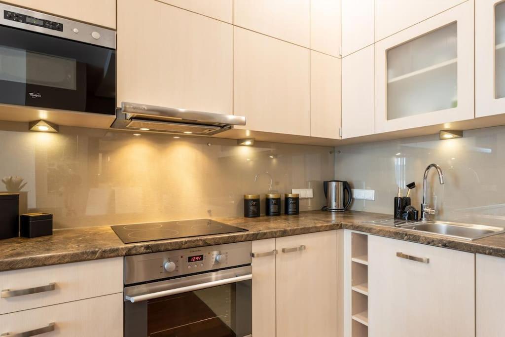 Apartament Urban Chic - One Bedroom - Center&stawki